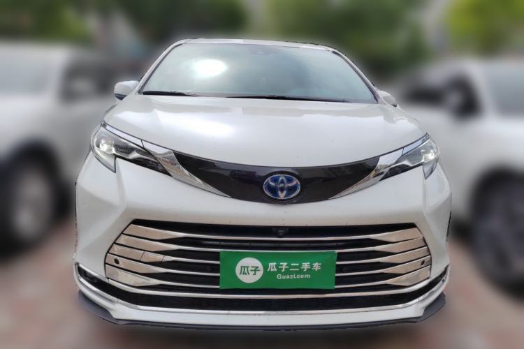 Used Toyota SIENNA 2024 2.5L Hybrid Comfort Edition Exterior 1