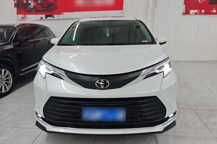 Used Toyota SIENNA 2024 2.5L Hybrid Comfort Edition Exterior 1
