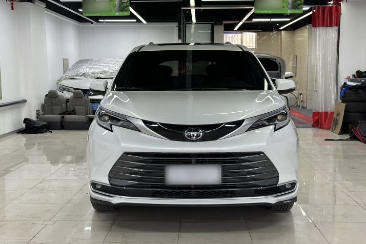Used Toyota SIENNA 2024 2.5L Hybrid Four-Wheel Drive Prestige Edition Exterior 1