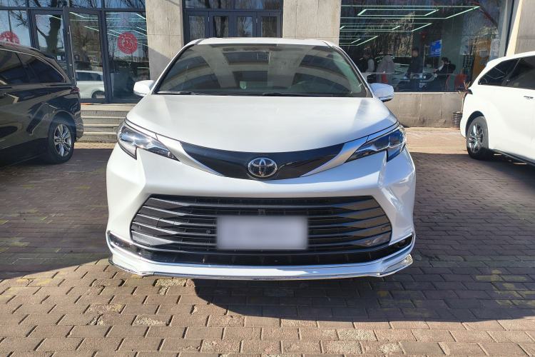 Used Toyota SIENNA 2024 2.5L Hybrid Four-Wheel Drive Prestige Edition Exterior 1