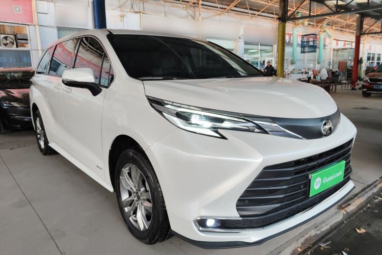 Used Toyota SIENNA 2024 2.5L Hybrid Comfort Edition Exterior 1