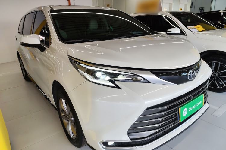Used Toyota SIENNA 2024 2.5L Hybrid Four-Wheel Drive Prestige Edition Exterior 2