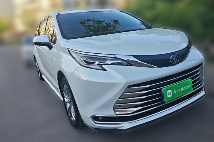 Used Toyota SIENNA 2024 2.5L Hybrid Comfort Edition Exterior 2