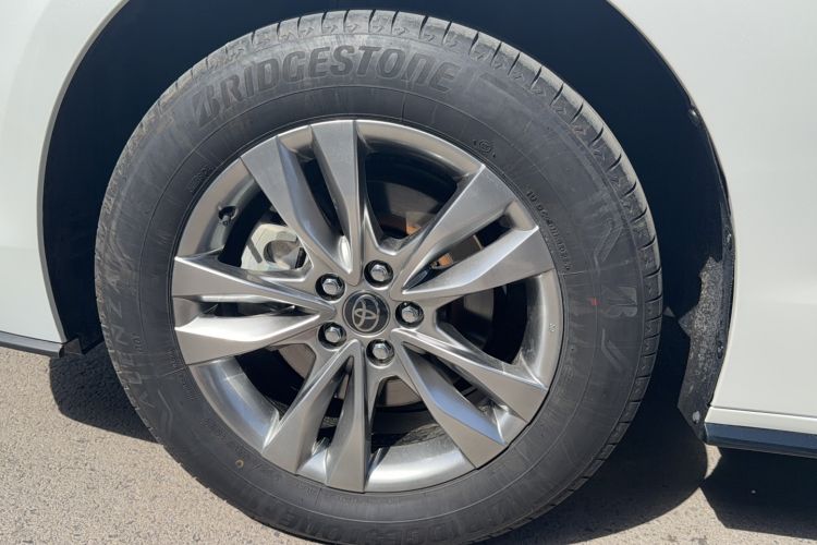 Used Toyota SIENNA 2024 2.5L Hybrid Four-Wheel Drive Prestige Edition Exterior 2