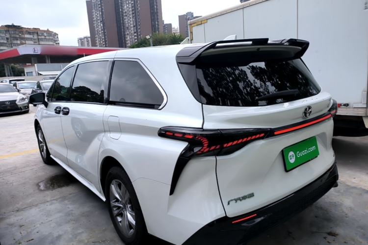 Used Toyota SIENNA 2024 2.5L Hybrid Comfort Edition Exterior 2
