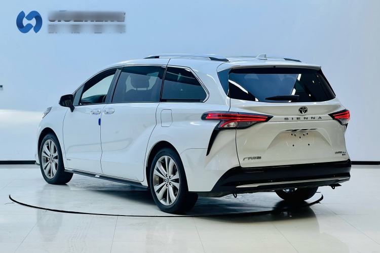 Used Toyota SIENNA 2024 2.5L Hybrid Ultimate Edition Exterior 2