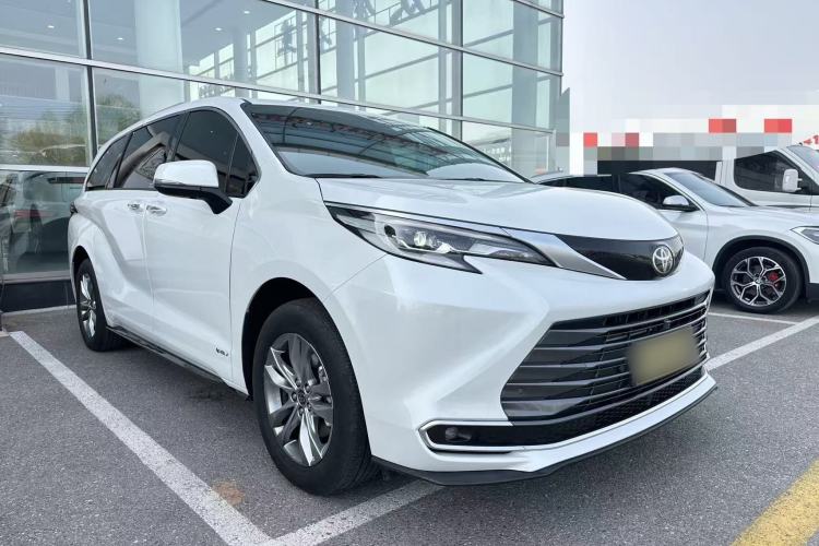 Used Toyota SIENNA 2024 2.5L Hybrid Four-Wheel Drive Prestige Edition Exterior 2