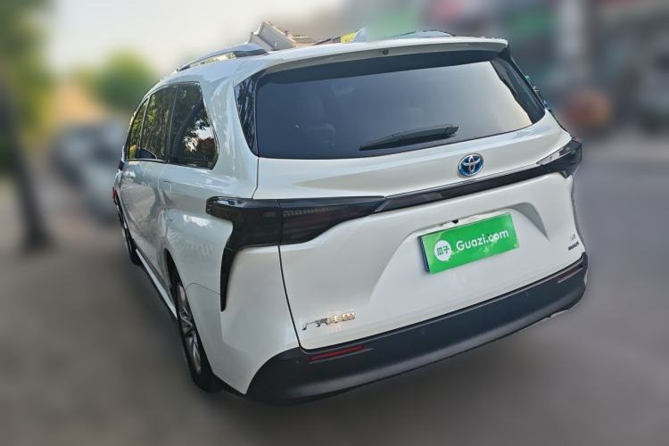 Used Toyota SIENNA 2024 2.5L Hybrid Comfort Edition Exterior 3