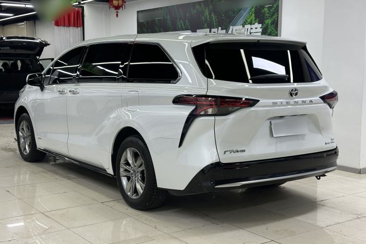 Used Toyota SIENNA 2024 2.5L Hybrid Four-Wheel Drive Luxury Edition Exterior 3