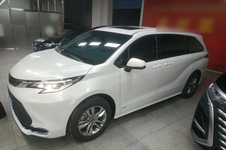 Used Toyota SIENNA 2024 2.5L Hybrid Comfort Edition Exterior 3