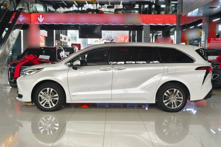 Used Toyota SIENNA 2024 2.5L Hybrid Comfort Edition Exterior 3