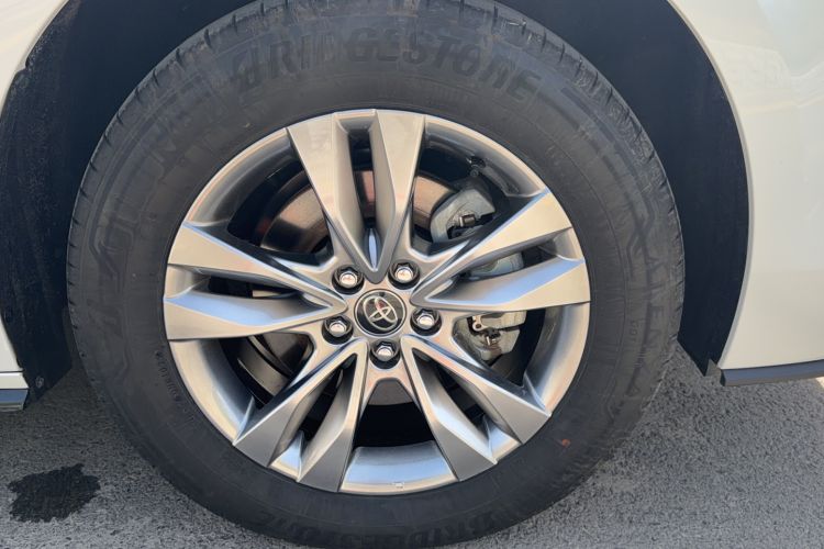 Used Toyota SIENNA 2024 2.5L Hybrid Four-Wheel Drive Prestige Edition Exterior 4