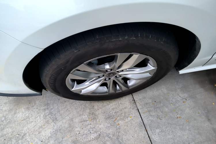 Used Toyota SIENNA 2024 2.5L Hybrid Comfort Edition Exterior 4