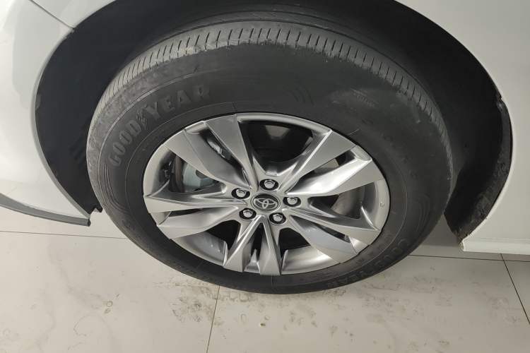 Used Toyota SIENNA 2024 2.5L Hybrid Comfort Edition Exterior 4