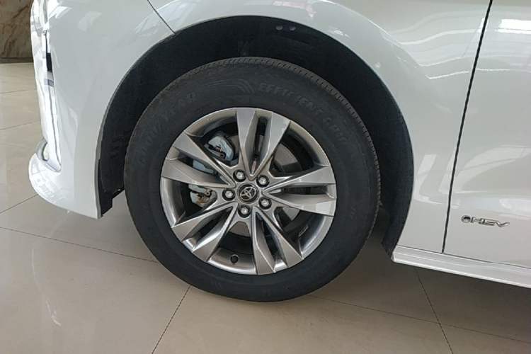 Used Toyota SIENNA 2024 2.5L Hybrid Comfort Edition Exterior 4