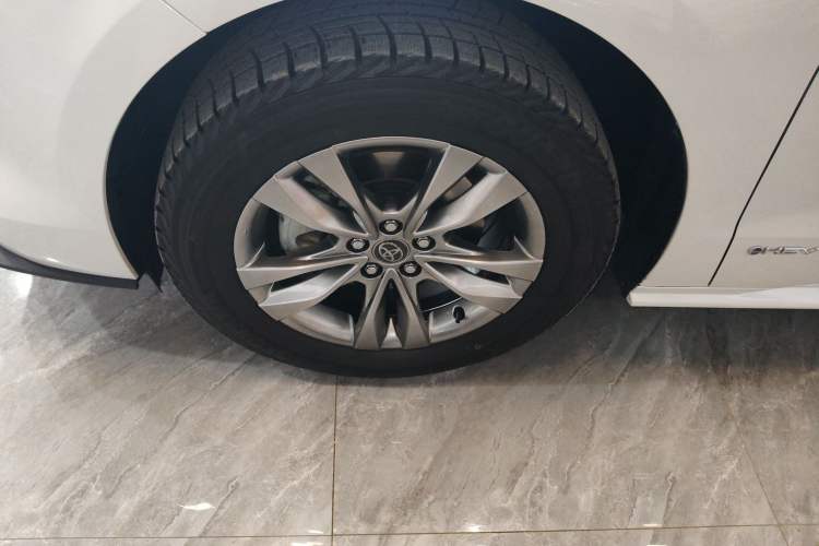 Used Toyota SIENNA 2024 2.5L Hybrid Comfort Edition Exterior 4