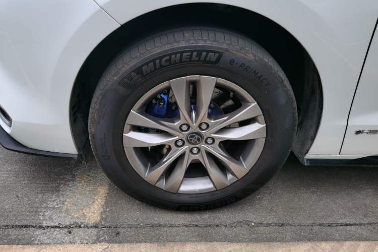 Used Toyota SIENNA 2024 2.5L Hybrid Four-Wheel Drive Prestige Edition Exterior 4