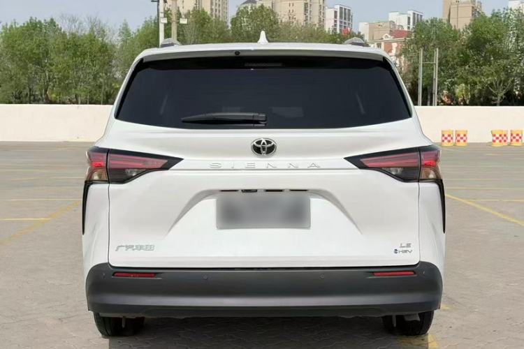Used Toyota SIENNA 2024 2.5L Hybrid Comfort Edition Exterior 4