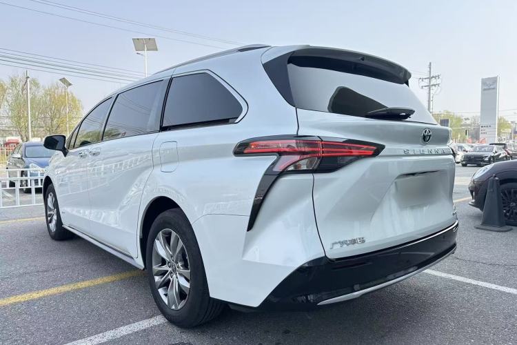 Used Toyota SIENNA 2024 2.5L Hybrid Four-Wheel Drive Prestige Edition Exterior 4