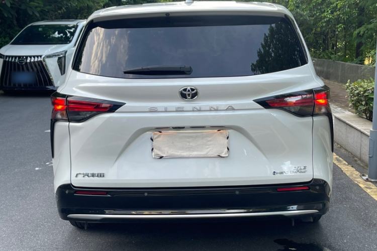 Used Toyota SIENNA 2024 2.5L Hybrid Four-Wheel Drive Luxury Edition Exterior 5