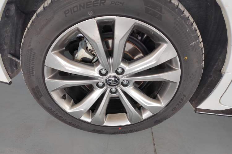 Used Toyota SIENNA 2024 2.5L Hybrid Prestige Deluxe Edition Exterior 5
