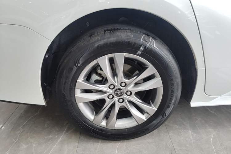 Used Toyota SIENNA 2024 2.5L Hybrid Comfort Edition Exterior 5