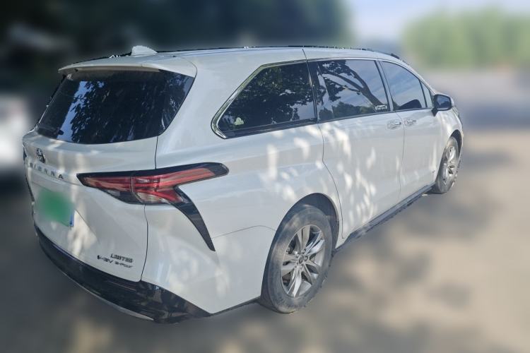 Used Toyota SIENNA 2024 2.5L Hybrid Four-Wheel Drive Prestige Edition Exterior 5