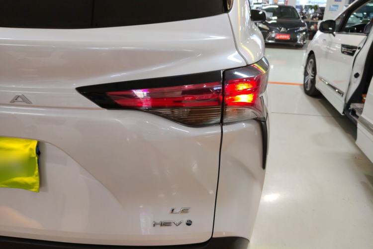 Used Toyota SIENNA 2024 2.5L Hybrid Comfort Edition Exterior 6