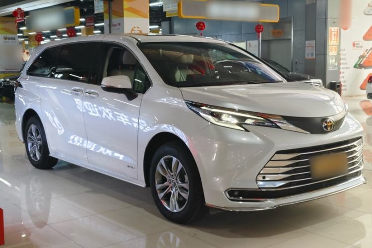 Used Toyota SIENNA 2024 2.5L Hybrid Comfort Edition Exterior 6