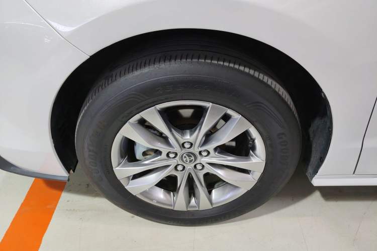 Used Toyota SIENNA 2024 2.5L Hybrid Comfort Edition Exterior 7
