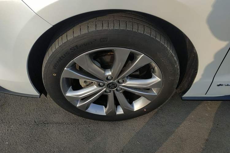 Used Toyota SIENNA 2024 2.5L Hybrid Luxury Edition Exterior 7