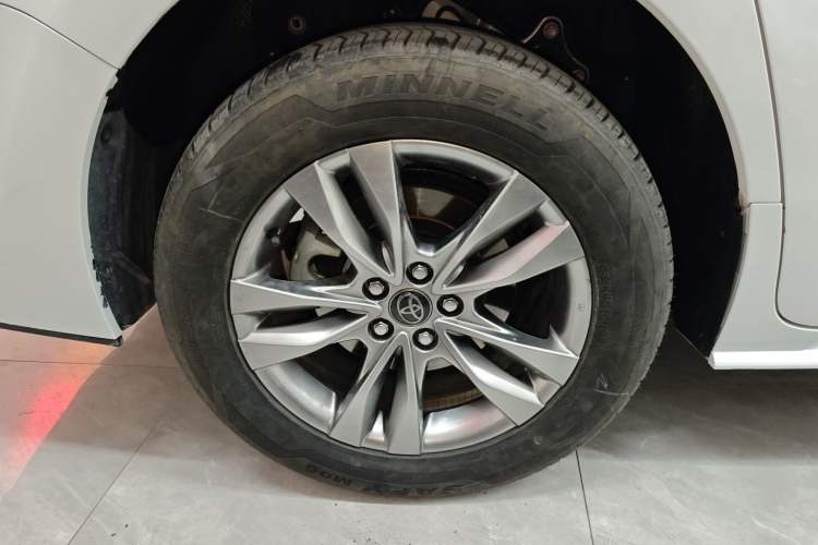 Used Toyota SIENNA 2024 2.5L Hybrid Comfort Edition Exterior 8