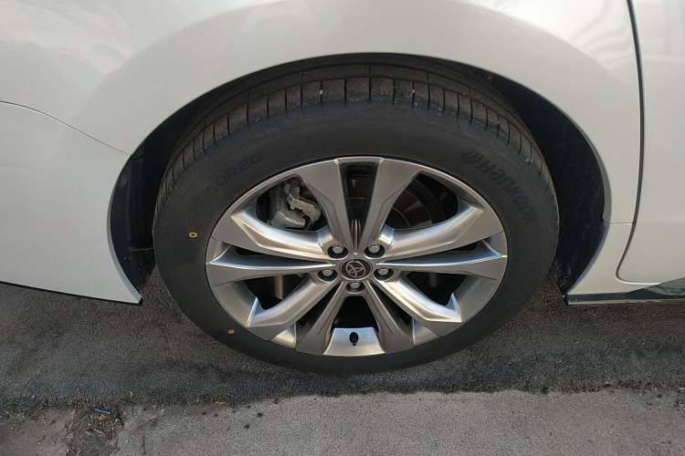 Used Toyota SIENNA 2024 2.5L Hybrid Luxury Edition Exterior 8