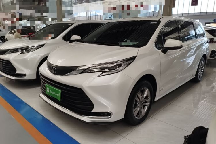 Toyota SIENNA 2024 2.5L Hybrid Comfort Edition