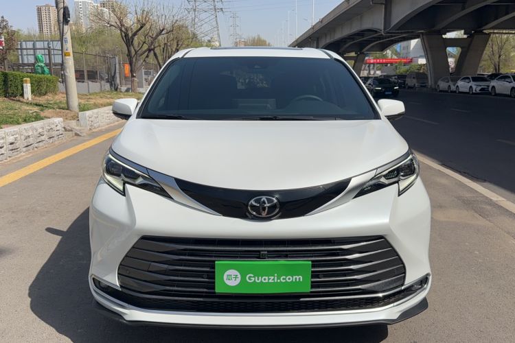 Used Toyota SIENNA 2024 2.5L Hybrid Four-Wheel Drive Prestige Edition Front