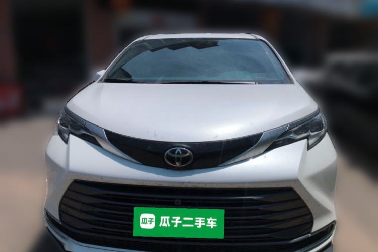 Used Toyota SIENNA 2024 2.5L Hybrid Prestige Deluxe Edition Front