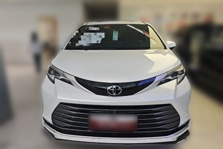 Used Toyota SIENNA 2024 2.5L Hybrid Four-Wheel Drive Prestige Edition Front