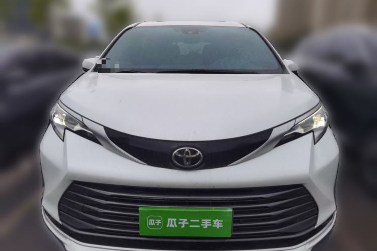 Used Toyota SIENNA 2024 2.5L Hybrid Four-Wheel Drive Luxury Edition Front