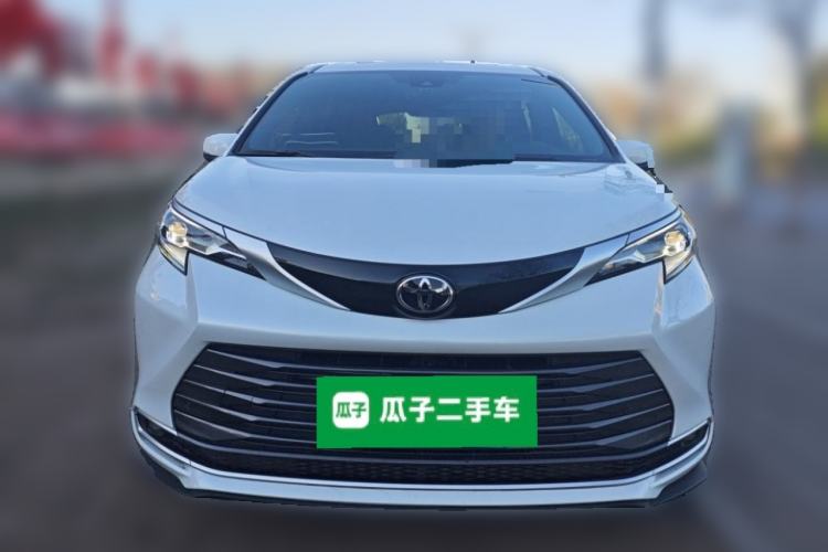 Used Toyota SIENNA 2024 2.5L Hybrid Four-Wheel Drive Luxury Edition Front