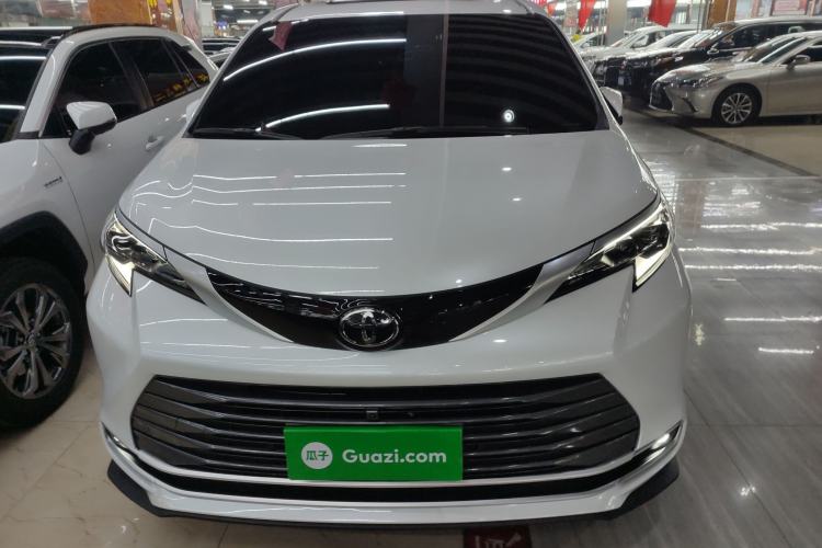 Used Toyota SIENNA 2024 2.5L Hybrid Four-Wheel Drive Prestige Edition Front
