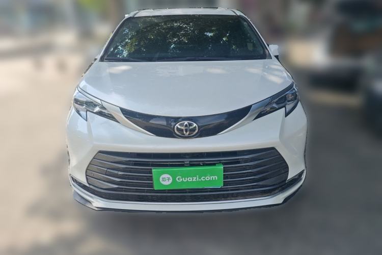 Used Toyota SIENNA 2024 2.5L Hybrid Four-Wheel Drive Luxury Edition Front