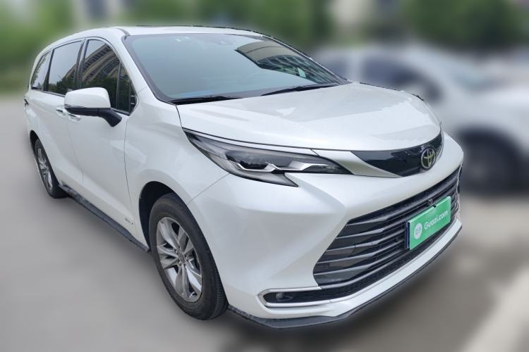 Used Toyota SIENNA 2024 2.5L Hybrid Four-Wheel Drive Prestige Edition Front Right 45 Deg