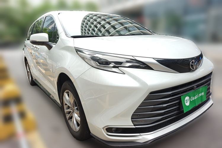 Used Toyota SIENNA 2024 2.5L Hybrid Four-Wheel Drive Prestige Edition Front Right 45 Deg