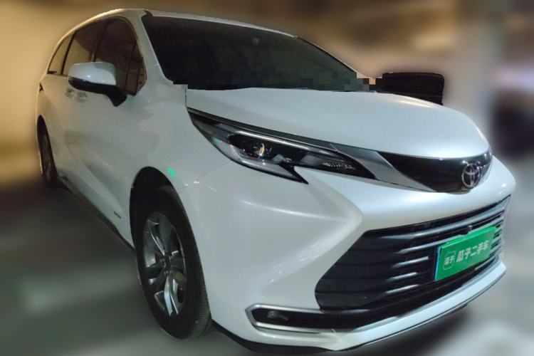 Used Toyota SIENNA 2024 2.5L Hybrid Four-Wheel Drive Prestige Edition Front Right 45 Deg