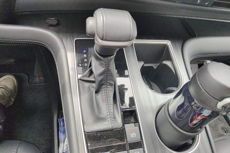 Used Toyota SIENNA 2024 2.5L Hybrid Four-Wheel Drive Prestige Edition Gear Lever