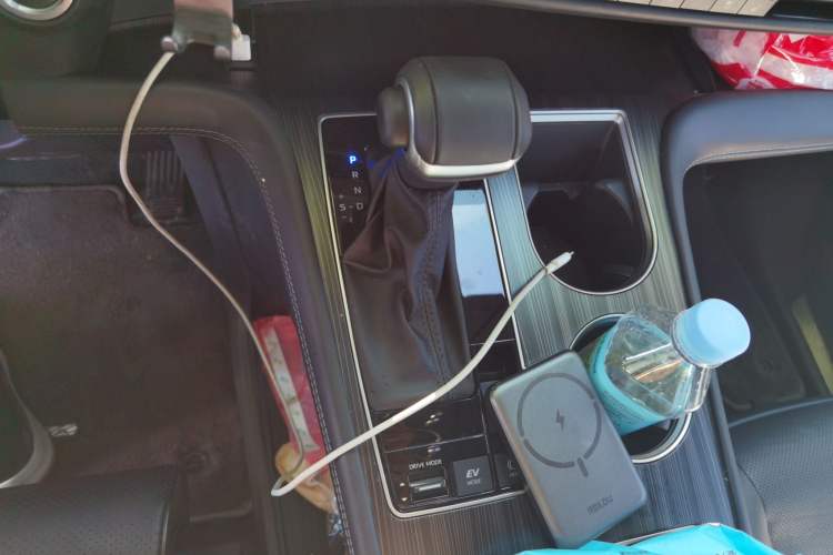 Used Toyota SIENNA 2024 2.5L Hybrid Four-Wheel Drive Prestige Edition Gear Lever