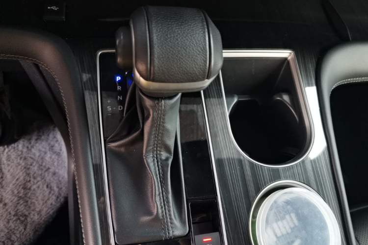 Used Toyota SIENNA 2024 2.5L Hybrid Four-Wheel Drive Prestige Edition Gear Lever