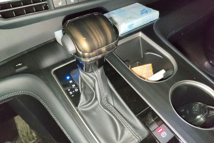 Used Toyota SIENNA 2024 2.5L Hybrid Four-Wheel Drive Prestige Edition Gear Lever