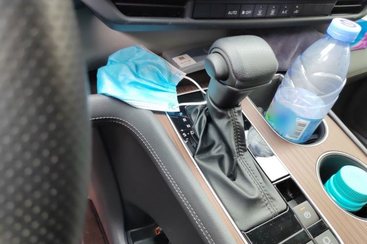 Used Toyota SIENNA 2024 2.5L Hybrid Comfort Edition Gear Lever