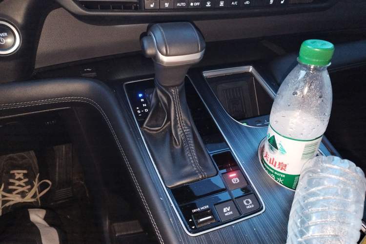 Used Toyota SIENNA 2024 2.5L Hybrid Four-Wheel Drive Prestige Edition Gear Lever